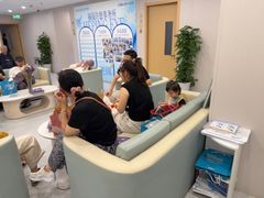 -上海大学附属上海和平眼科医院