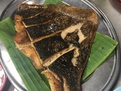 -明记烧鱼美味店