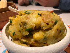 酸腌菜老奶洋芋-云海肴·汽锅鸡·云南代表菜(天山百盛优客店)