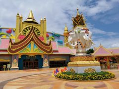 -七彩云南欢乐世界