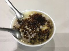 -六合夜市