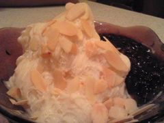 杏仁紫米花生冰-糖糖屋•糖水•雪花冰店(时尚天河店)
