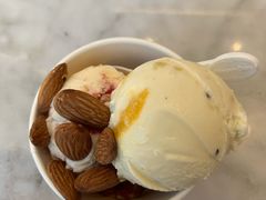 标准杯冰激凌（双球）-哈根达斯(赛特奥莱店)