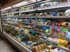-绿叶子超市(公园大道店)
