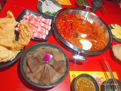 -谭鸭血老火锅(万象九宜城店)