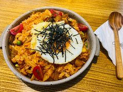 泡菜五花肉炒饭-几静cafe(基湖店)