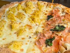 榴莲松露火腿双拼披萨-1861意大利餐厅(文化广场店)