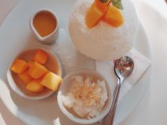 芒果雪冰-Cheevit Cheeva(Sirimangkalajarn)