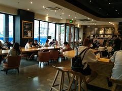 大堂-星巴克(洛阳中州路王府井店)