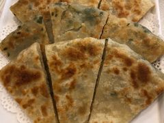 葱花饼-鑫巴蜀小镇 · 水煮鱼专研店(玉桥店)