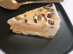 酸奶坚果塔-炖物24章·顺时轻养茶(杭州大厦店)