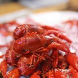 回味甘甜，夏天就是要吃冰镇小龙虾！