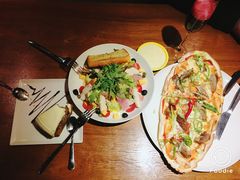 -JINNS锦时 steak&pizza(浸信会礼拜堂旧址店)