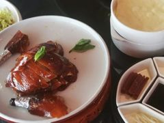 精品烤鸭-悦江(梅奔中心店)