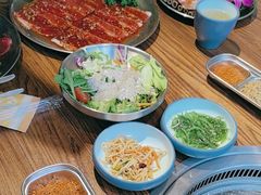 -明洞阿姨·韩式酱蟹烤肉·创意料理(三元桥店)