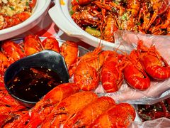 -肥小宝·金牌油焖大虾(襄阳龙虾地标店)