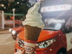 香滑软雪糕-富豪雪糕车流动点(尖沙咀店)