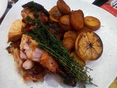 -LESCEDARS Brasserie Bistro香柏树