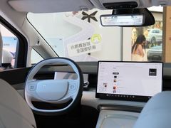 -小鹏汽车体验中心(苏州龙湖狮山天街店)