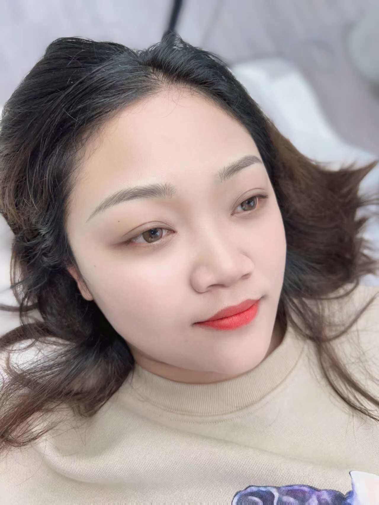 选了相对稳妥的久匠半永久纹眉