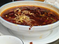 -铁锅炖灶台鱼老三炖鱼馆