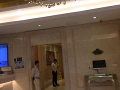 -维也纳智好酒店(深圳罗湖口岸国贸火车站店)