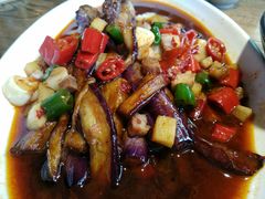 私房茄子-蜜桃餐厅·伴山(湖滨商业街店)