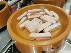 -龍歌自助小火锅(市南金茂湾店)