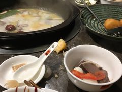 -佬土鹅肠火锅(解放路店)