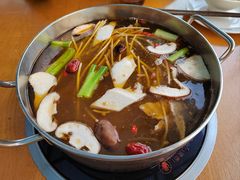 酸萝卜鸭架汤-守柴炉烤鸭(鱼嘴店)