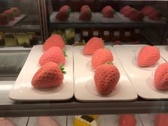 草莓蛋糕-奈雪的茶(大梅沙8号仓店)