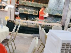 -鹏城人家海鲜酒家·23年老字号(较场尾店)