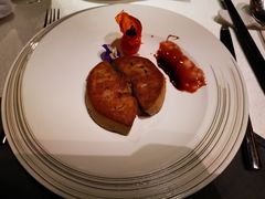 香煎鹅肝黑松露带子-皇朝会.经典传统粤菜(外滩店)