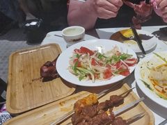 -小河公主秘制烤羊腿(小绿谷店)