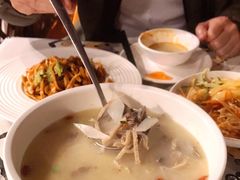 -清真·玛丽亚新疆菜主题餐厅(浙江中路店)