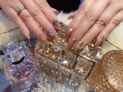 -沫儿·美甲美睫·半永久·皮肤管理