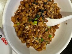 -味上湘菜馆(岳麓山店)