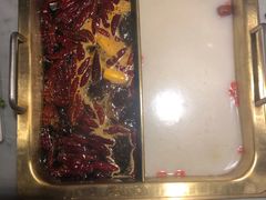 -尚尚仙·酸汤猪手·猪肚鸡火锅(华联万柳购物中心店)