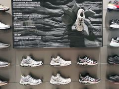 -SALOMON萨洛蒙(北京王府中环店)