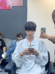 -藤野造型专业烫染接发