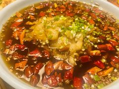 风味麻辣鱼-蘑菇私房菜小馆(杨家坪西城天街店)