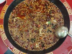 -烧哥美蛙肥肠鱼火锅·十五年社区店