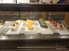 -松咖啡自助餐厅·松北香格里拉