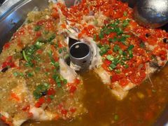剁椒鱼头-老湘亲·品鉴湘菜(蔡塘爱琴海店)