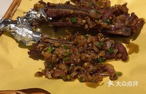 Fragrant Pork Shank Bones