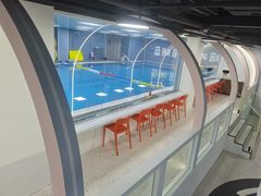 -蓝鲸奇亲子游泳俱乐部