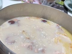 -洪氏嗨捞·猪肚鸡火锅(阳光天地店)