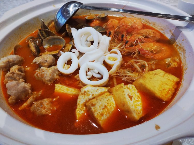 沙茶味淡,底下的配菜比较入味.