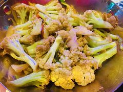 -钳真多钓虾馆·小龙虾海鲜烧烤(九六广场店)