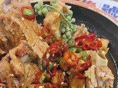 -万和春排骨砂锅米饭(新业广场店)